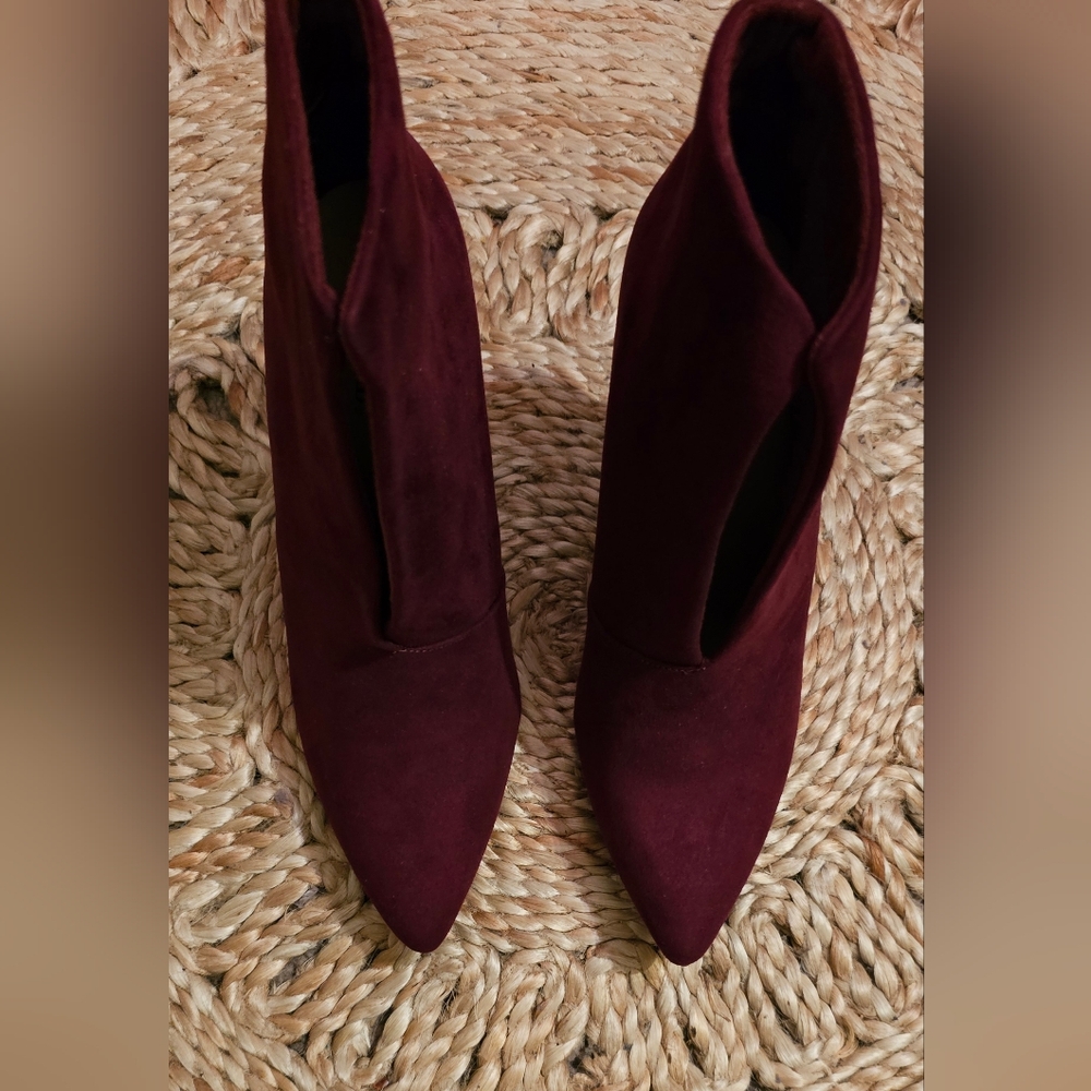 Elegant Burgundy Women's Ankle Boots